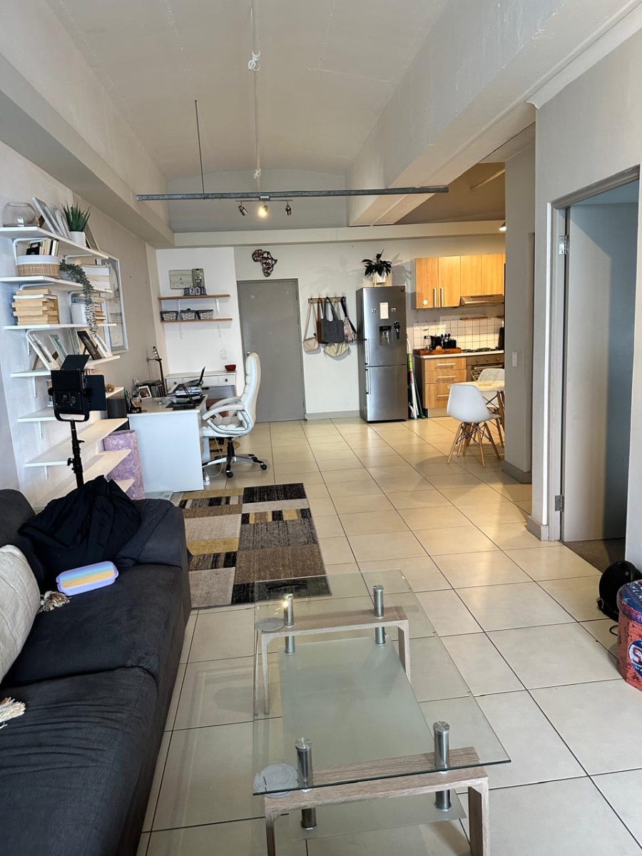 To Let 1 Bedroom Property for Rent in Woodstock Western Cape